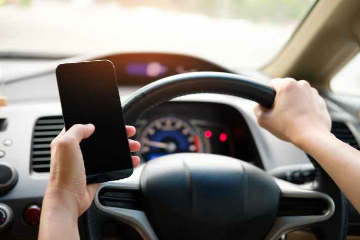 phone call behind the wheel - jan vrabec - sparrow's english reader - level 1