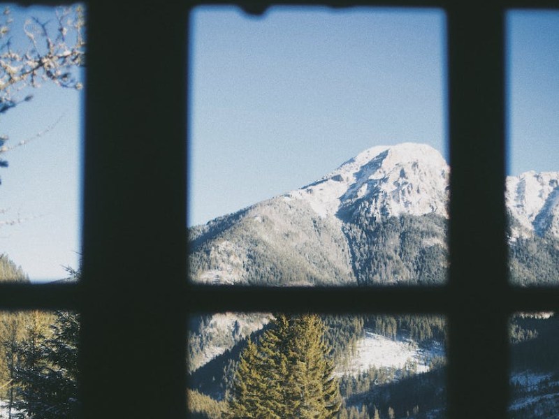 L-1: Doctor Wakes Up In a Cold Room